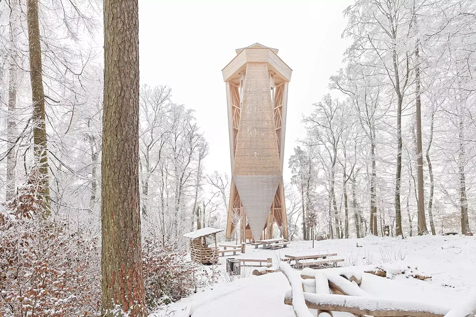 Lilienturm 25 Meter