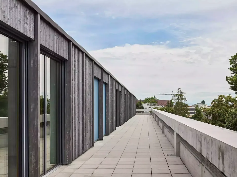 Étage en attique avec terrasse sur le toit