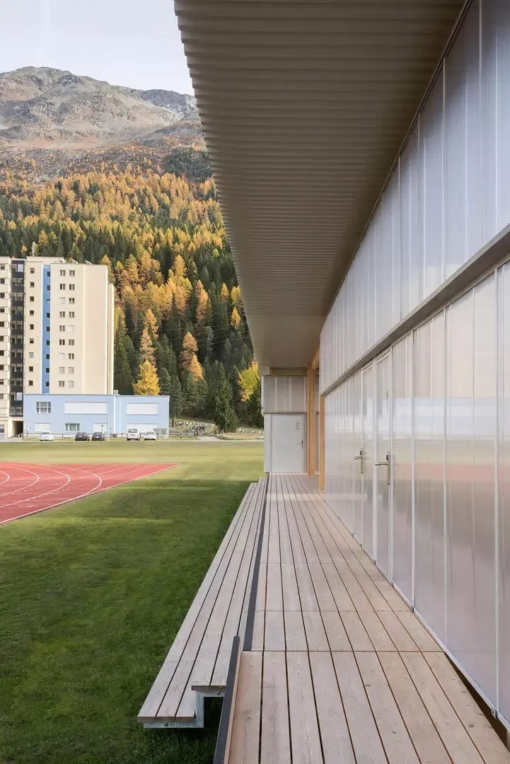 mobiler temporärer Pavillon - Ansicht Vordach Garderoben