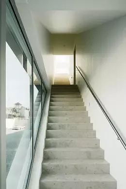 Treppe ins 2. OG