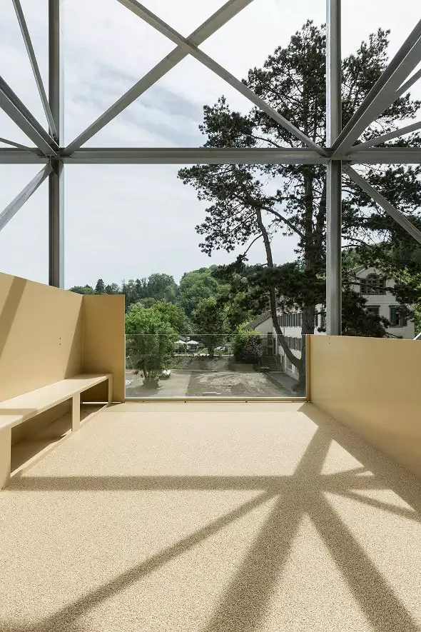 Banquette comme protection visuelle