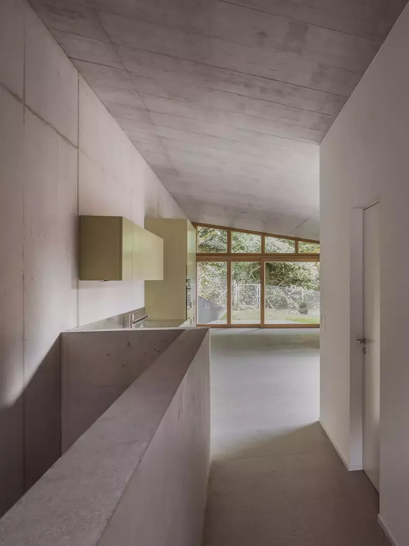 intérieur B