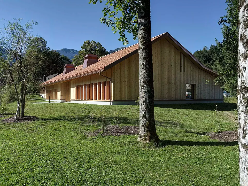 Seminargebäude im Park