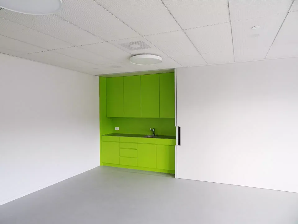 Saal mit Küche offeb