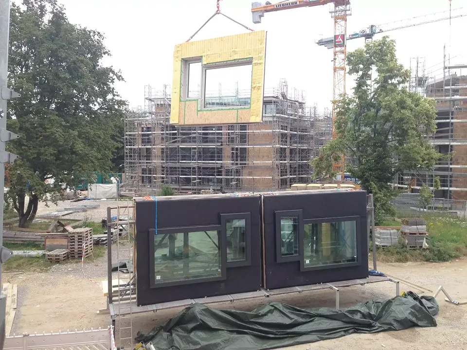 Vorfabriziertes Fensterelement