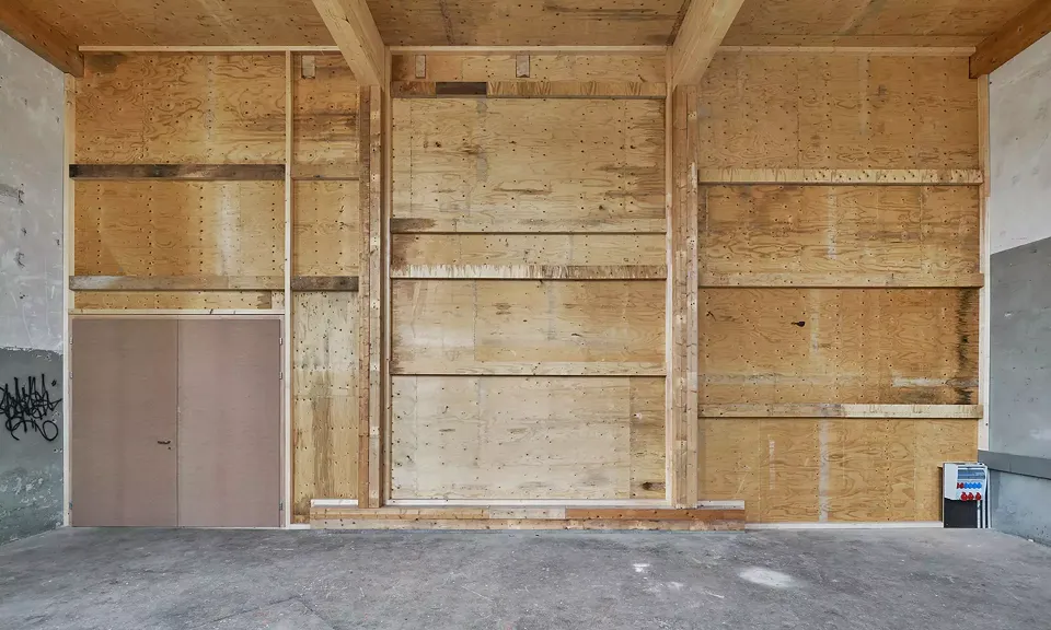 Innenansicht der Atelierzwischenwand