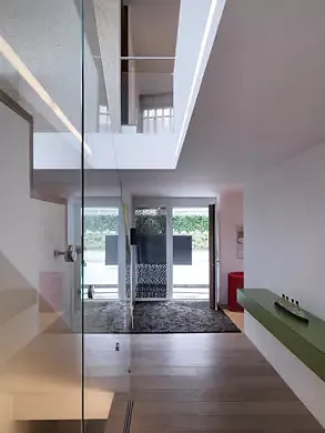 Innen Treppe/Eingang