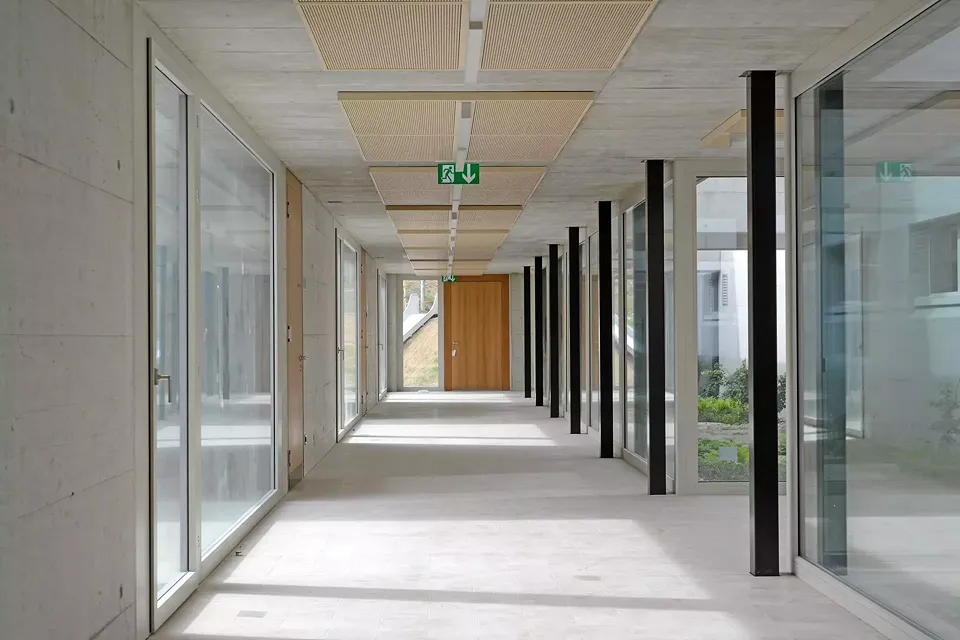 Couloir écoles maternelles