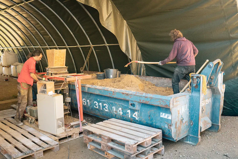 Fabrication des briques en argile
