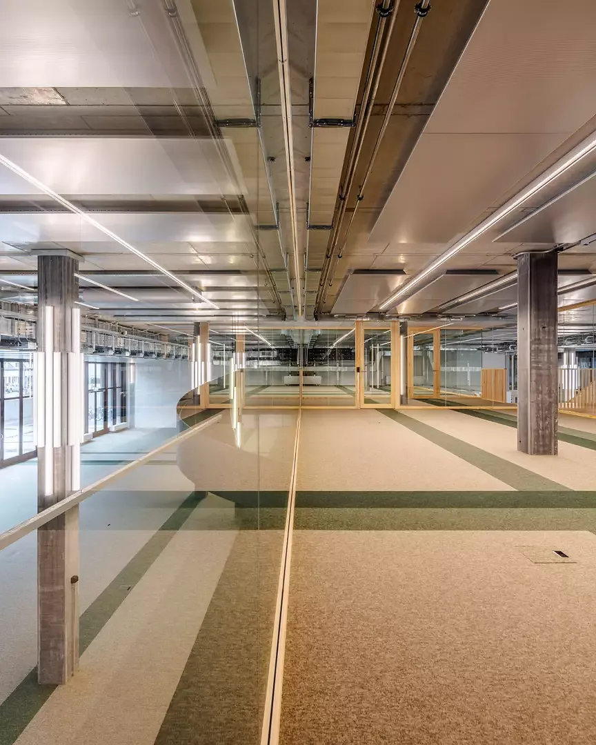 Galerie im Erdgeschoss