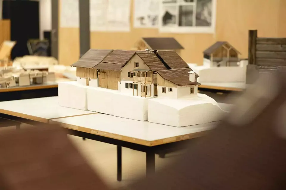 Nachbau Abrissobjekt im Msst. 1:33