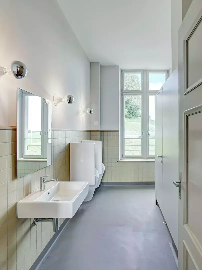 WC 1