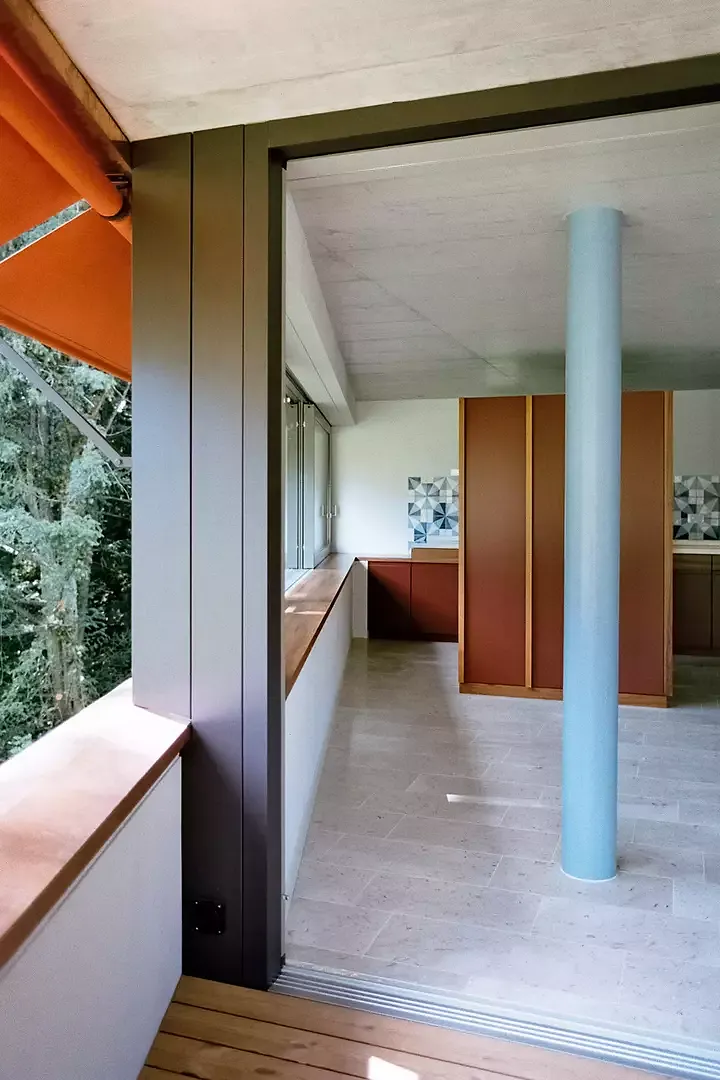 Blicke von Loggia in Richtung Küche
