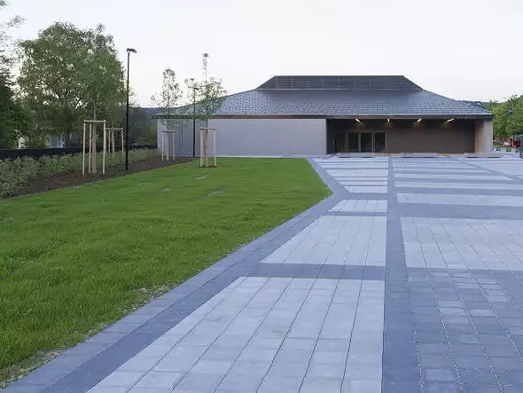 Zugang zur Stadthalle