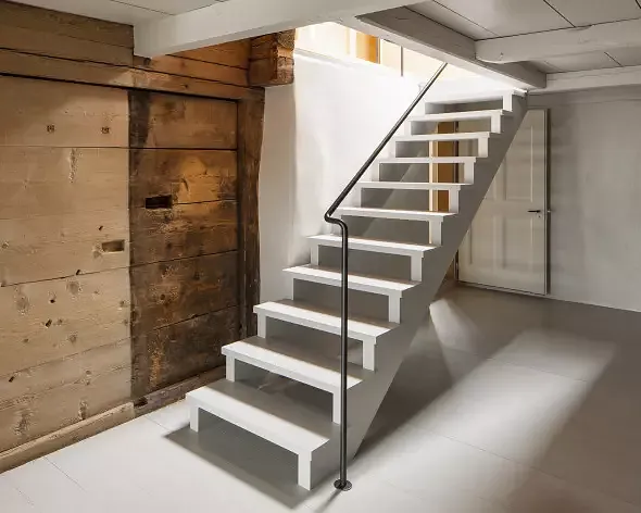 Neue Treppe ins Obergeschoss