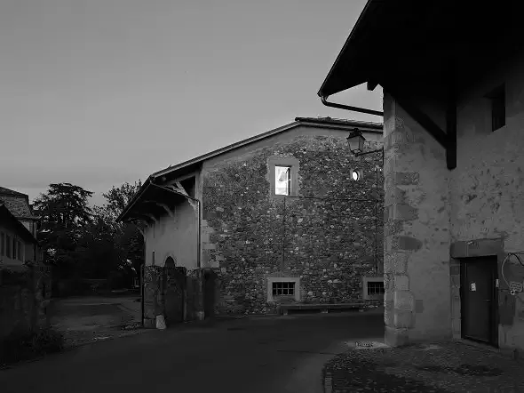 10.