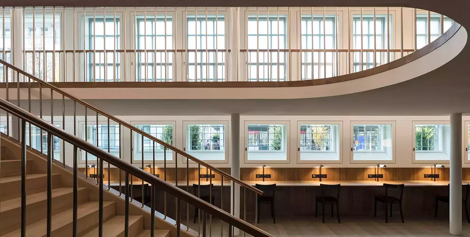 bibliothèques en libre accès: places de travail