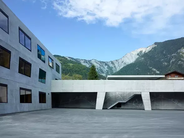 cour d'école photo : thomas jantscher