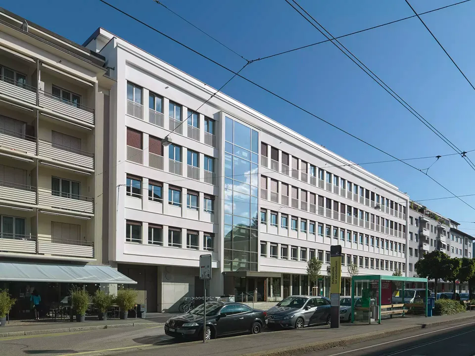 Strassenfassade