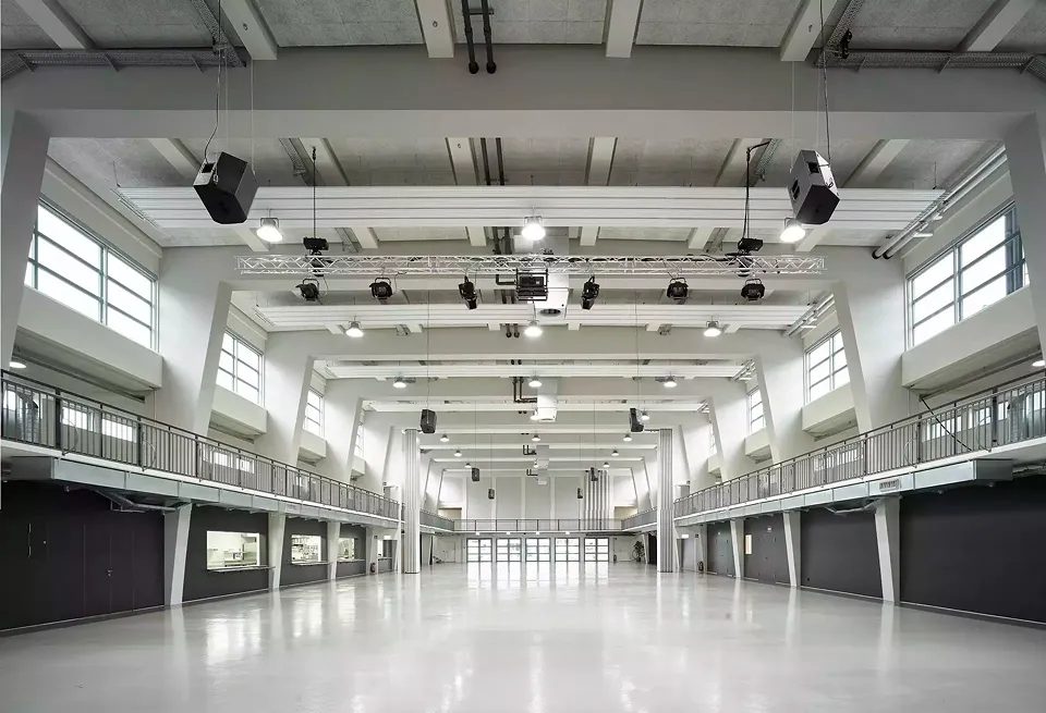 Markthalle, Halle