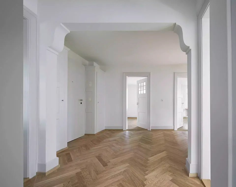 2. OG Wohnung links Entrée