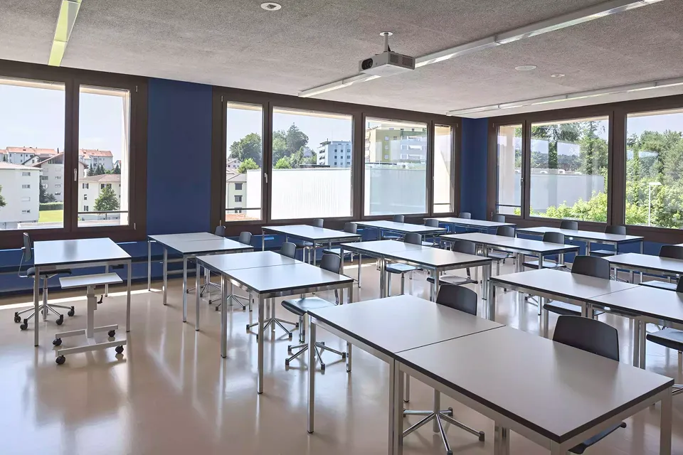 Unterrichtszimmer Gebäudeecke