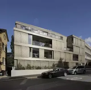 Wohn- und Geschäftshaus