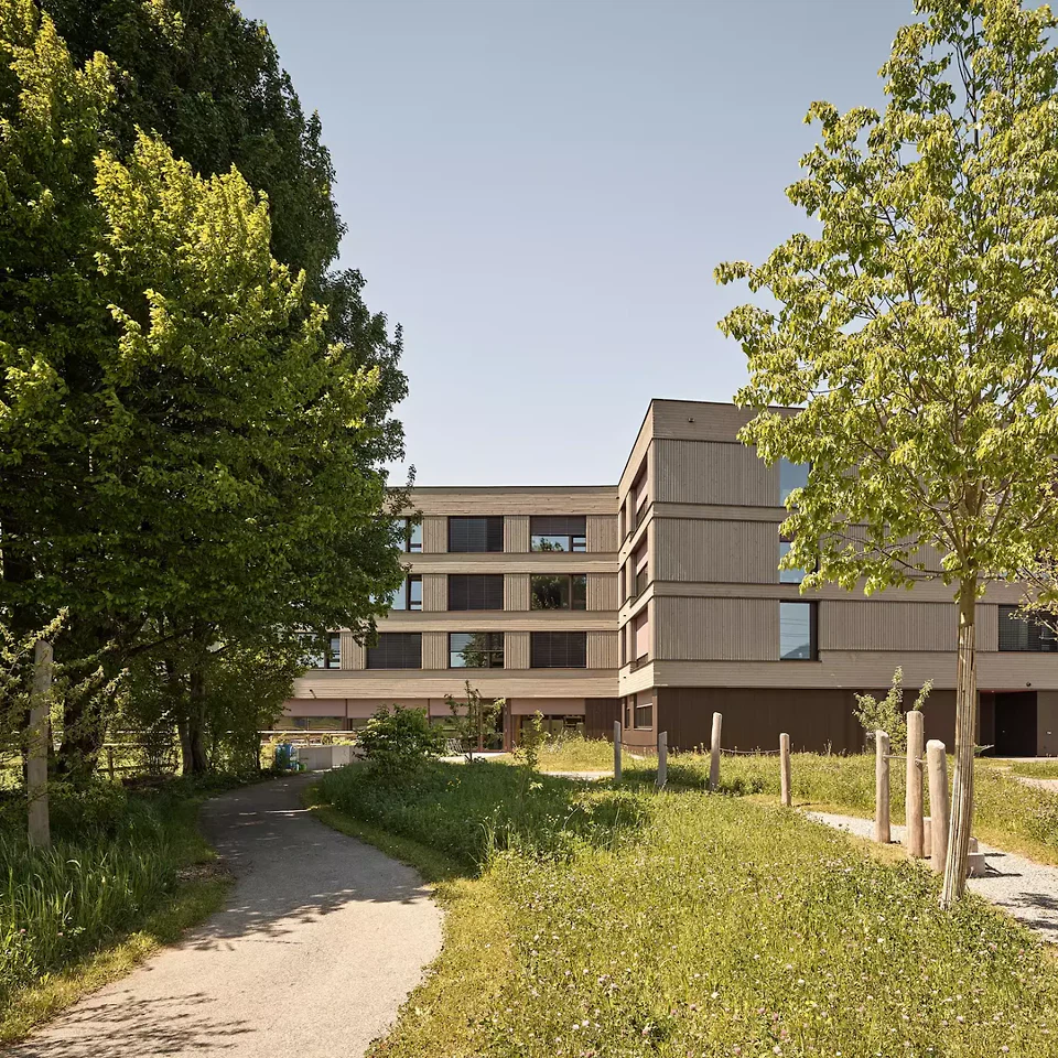 Gartenanlage mit Neubau