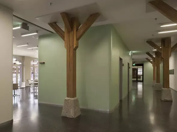 Arsenal, couloir, étage inférieur