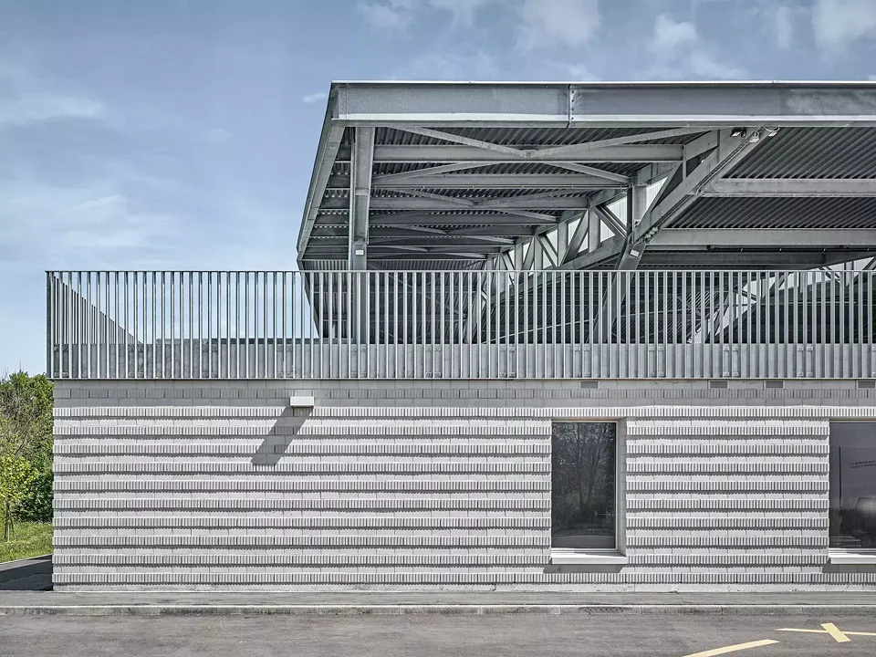 Eishalle_Fassadendetail