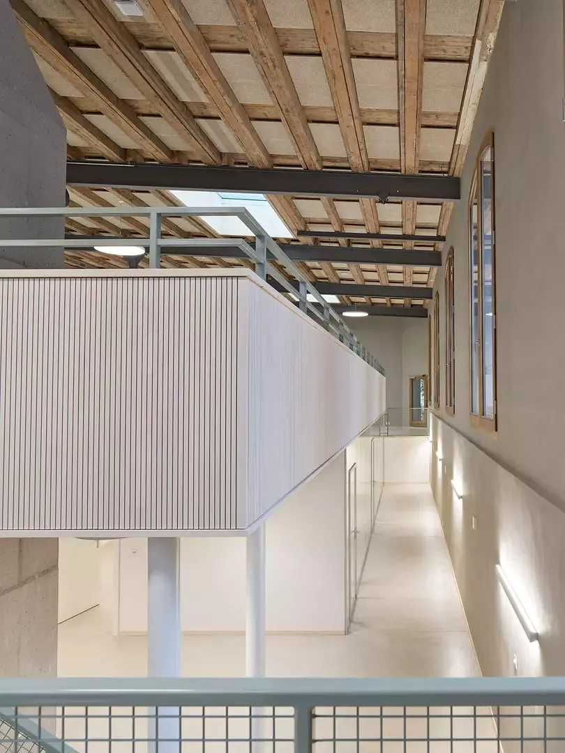 Brüstung Galeriegeschoss