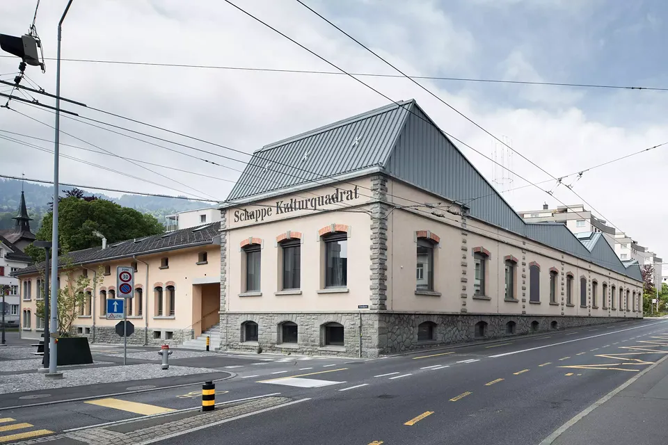 Saalbau an Hauptstrasse