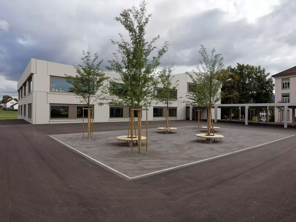 Aussenansicht Pausenplatz