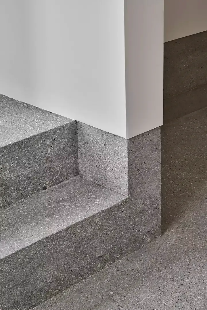 Détail_Marche tablette