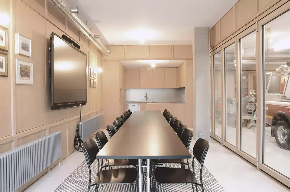 Salle de réunion/Cuisine