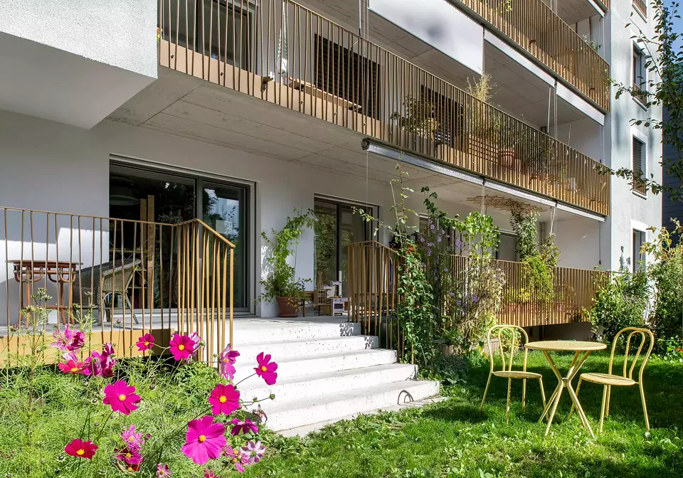 Façade Sud du nouvel immeuble, accès au jardin