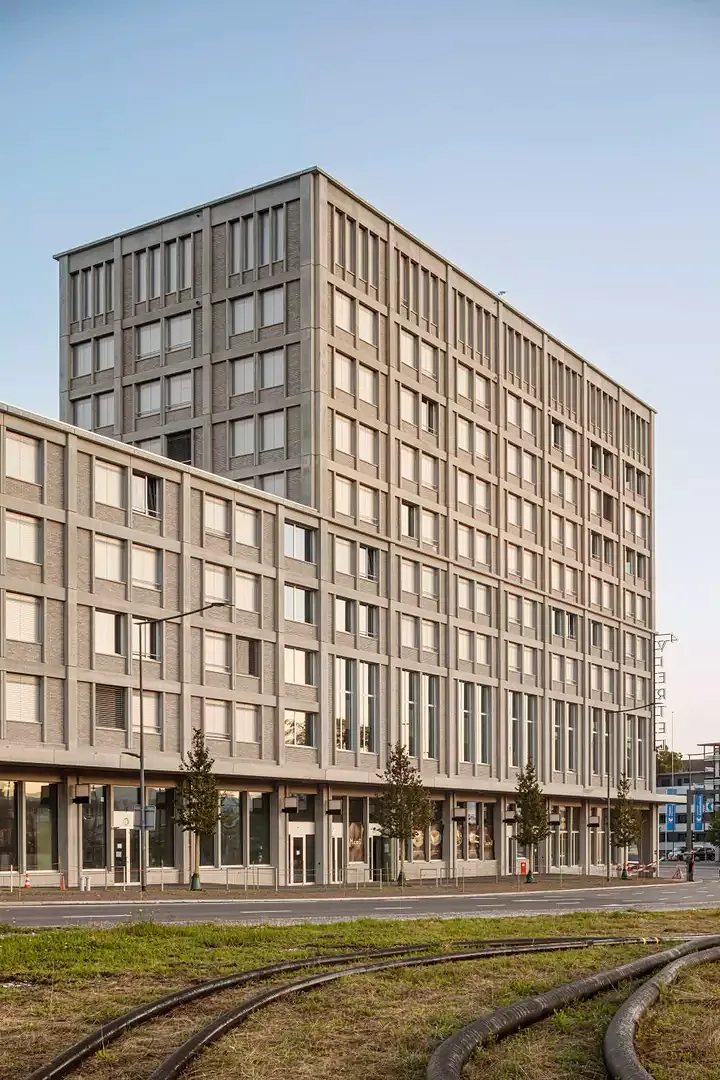 Hauptfassade Seetalplatz