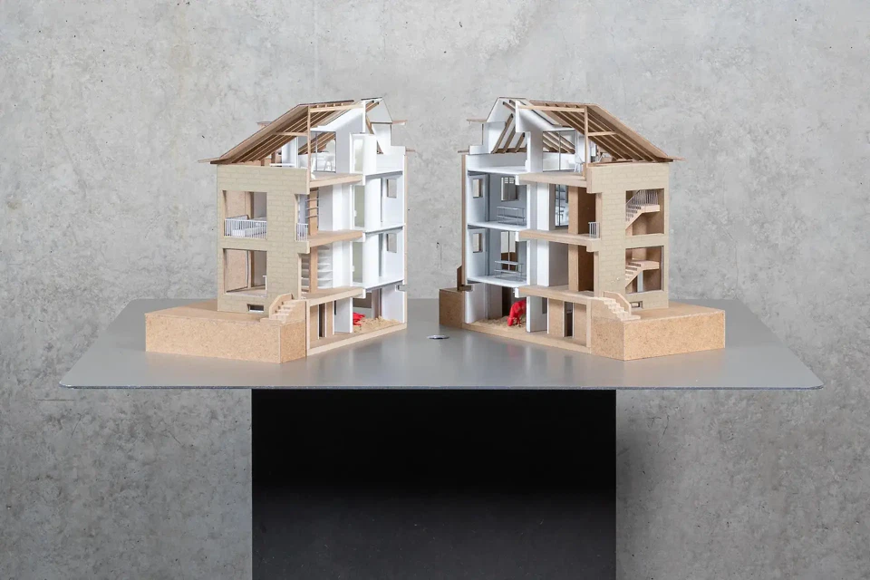 Lachendes Haus, Yan Vasquez