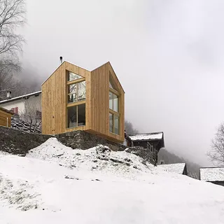 Swisshouse XXXV