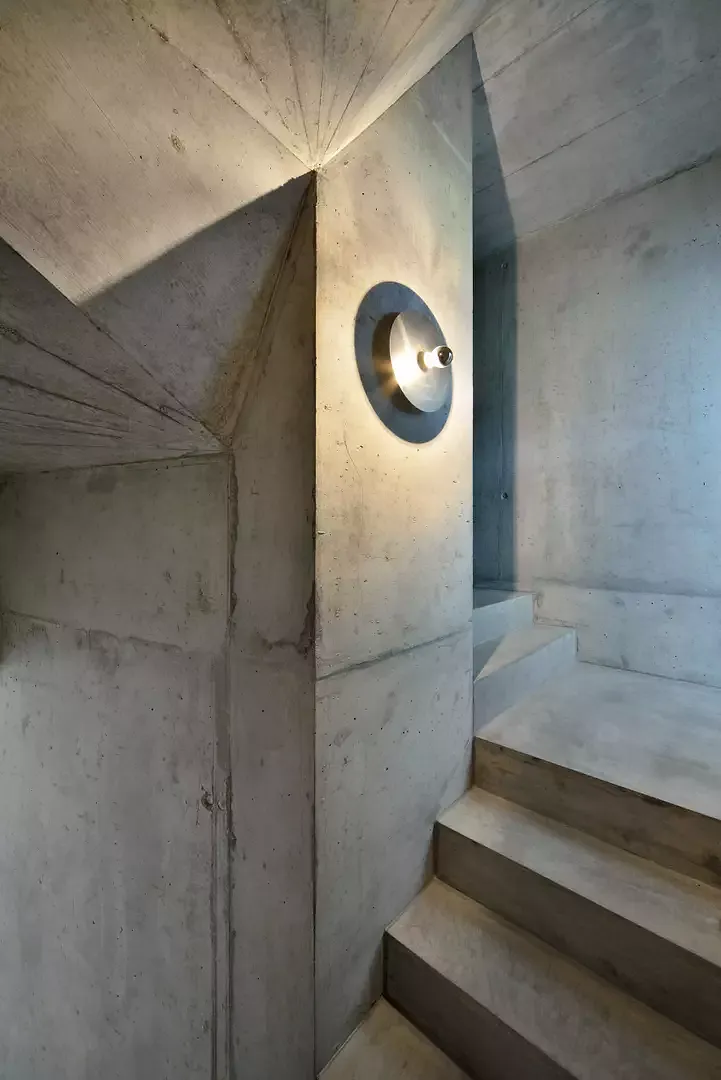 Treppenhaus aus einem Guss