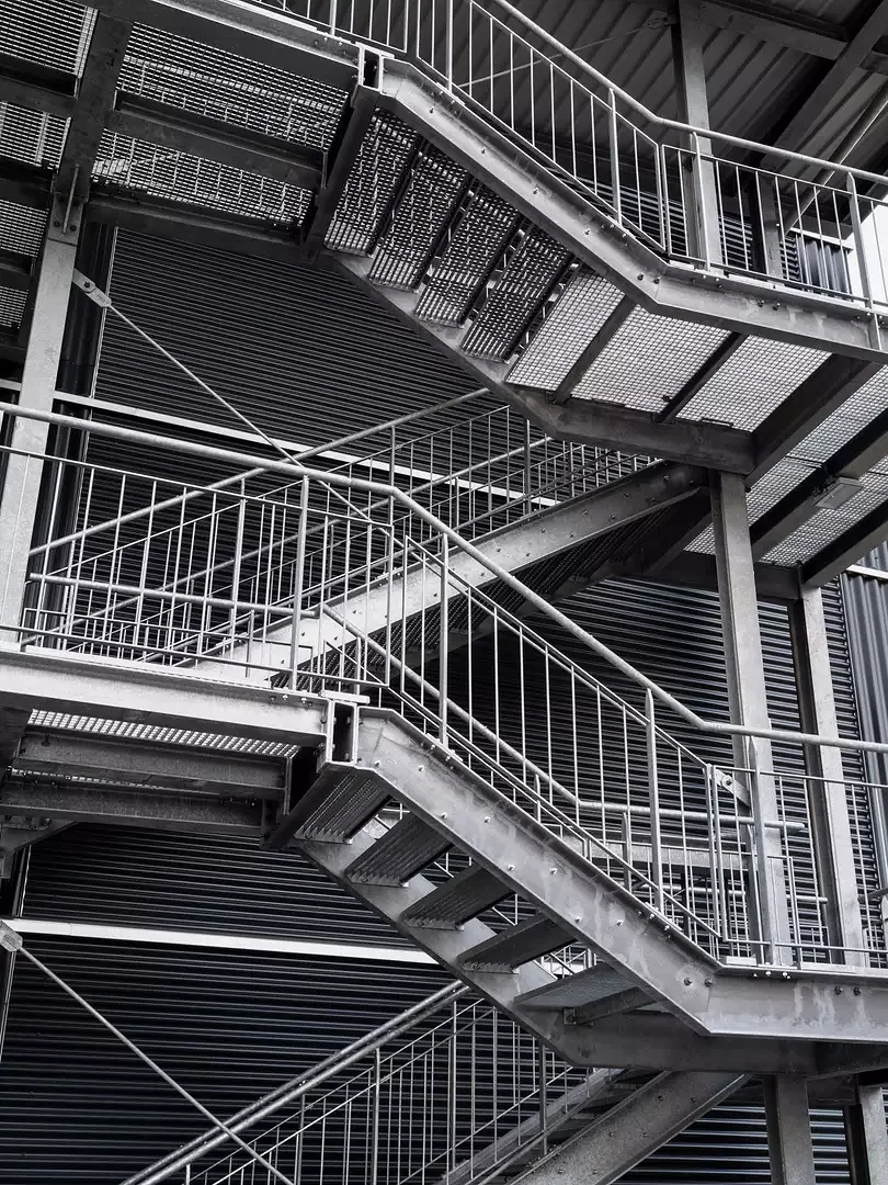 Escalier extérieur en acier
