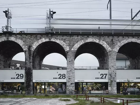 Viaduktbögen mit den Geschäftseinheiten
