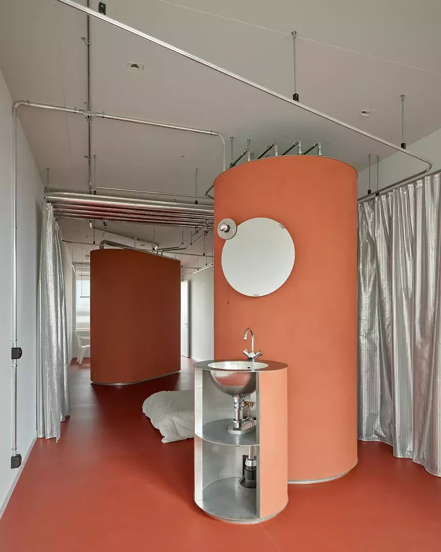 Duschmodul und Lavabo