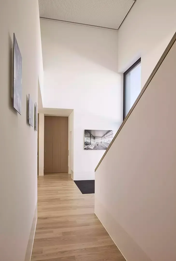 Embru-Werke - Hall entrée