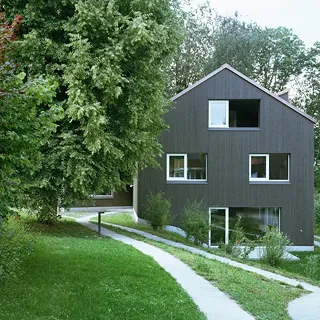 Zweifamilienhaus