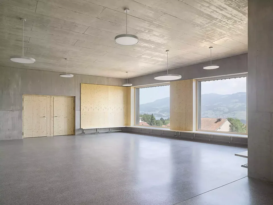 Vestiaires ouverts sur le paysage