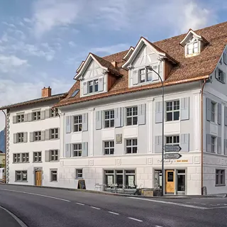 Restauration et reconversion de maisons patriciennes historiques à Näfels
