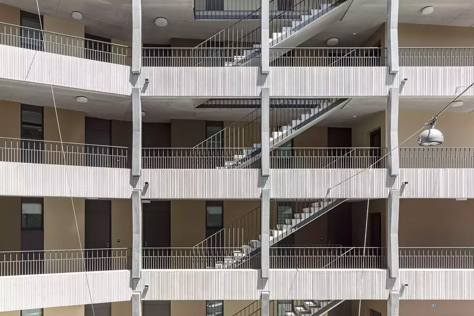 Fassadenausschnitt Laubengänge