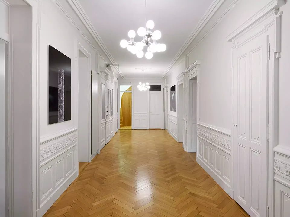 Couloir central au niveau 1