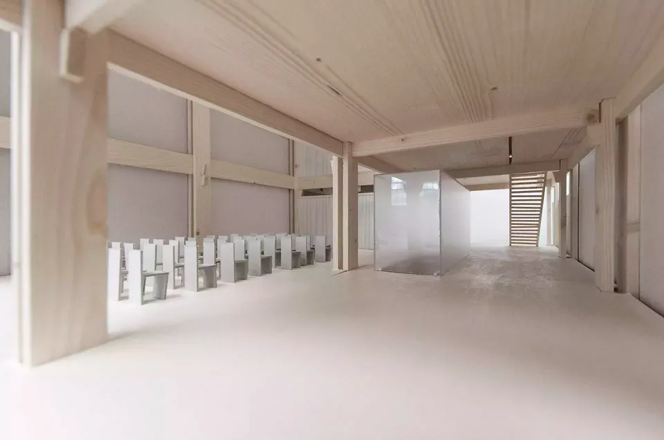 Foyer des Saals mit Glaskubus als Eingangsportal